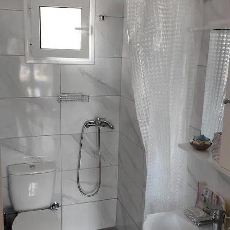 Yro Seaside Retreat - Stunning Beach Ierissos